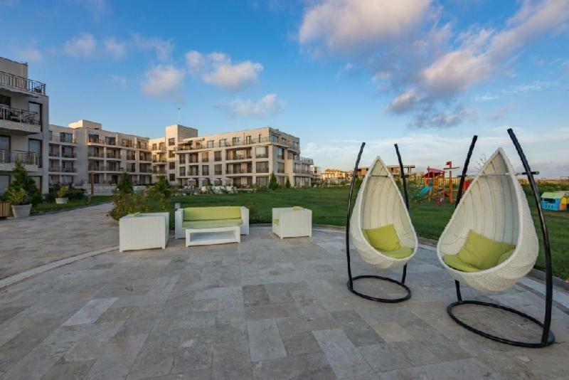 Studio In Diamond Beach Burgas Bagian luar foto
