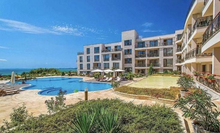 Studio In Diamond Beach Burgas Bagian luar foto
